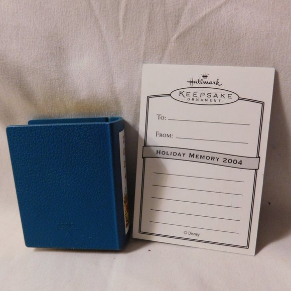 Hallmark Winnie The Pooh A sticky Situation Ornament Collector's Series 2004 - Picture 7 of 9